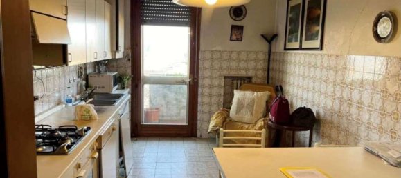 Apartamento de 5 dormitorios en Casaleone, Italy No. 346500 11