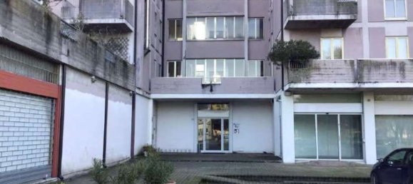 Apartamento de 5 dormitorios en Casaleone, Italy No. 346500 6