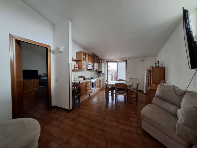 1 bedroom Apartment in Grassobbio, Italy No. 392313