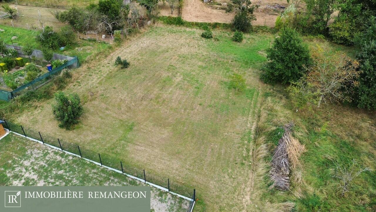 Grundstück in Vierzon, France, Nr. 248114