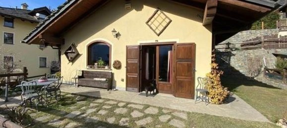 7 rooms Villa in Sarre, Italy No. 174465 2