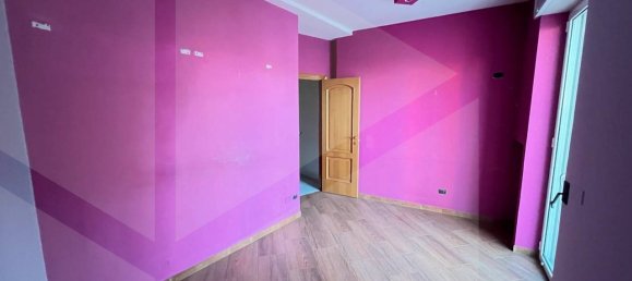 Apartamento de 3 divisões em Bari, Italy N.º 33868 13