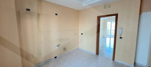 Apartamento de 3 divisões em Bari, Italy N.º 33868 21
