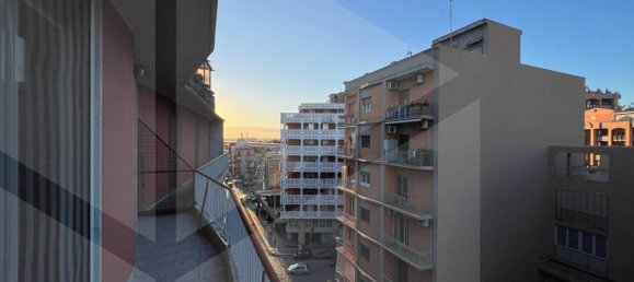 Apartamento de 3 divisões em Bari, Italy N.º 33868 30