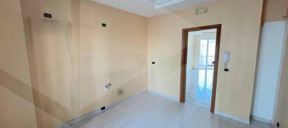 Apartamento de 3 divisões em Bari, Italy N.º 33868 19