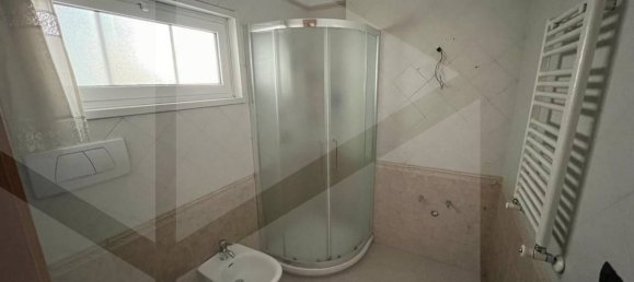 Apartamento de 3 divisões em Bari, Italy N.º 33868 20