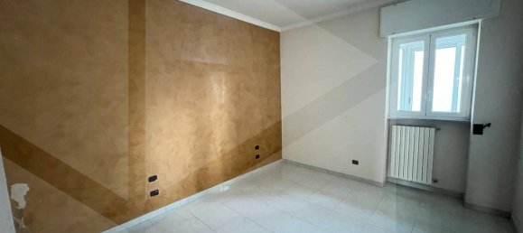 Apartamento de 3 divisões em Bari, Italy N.º 33868 5