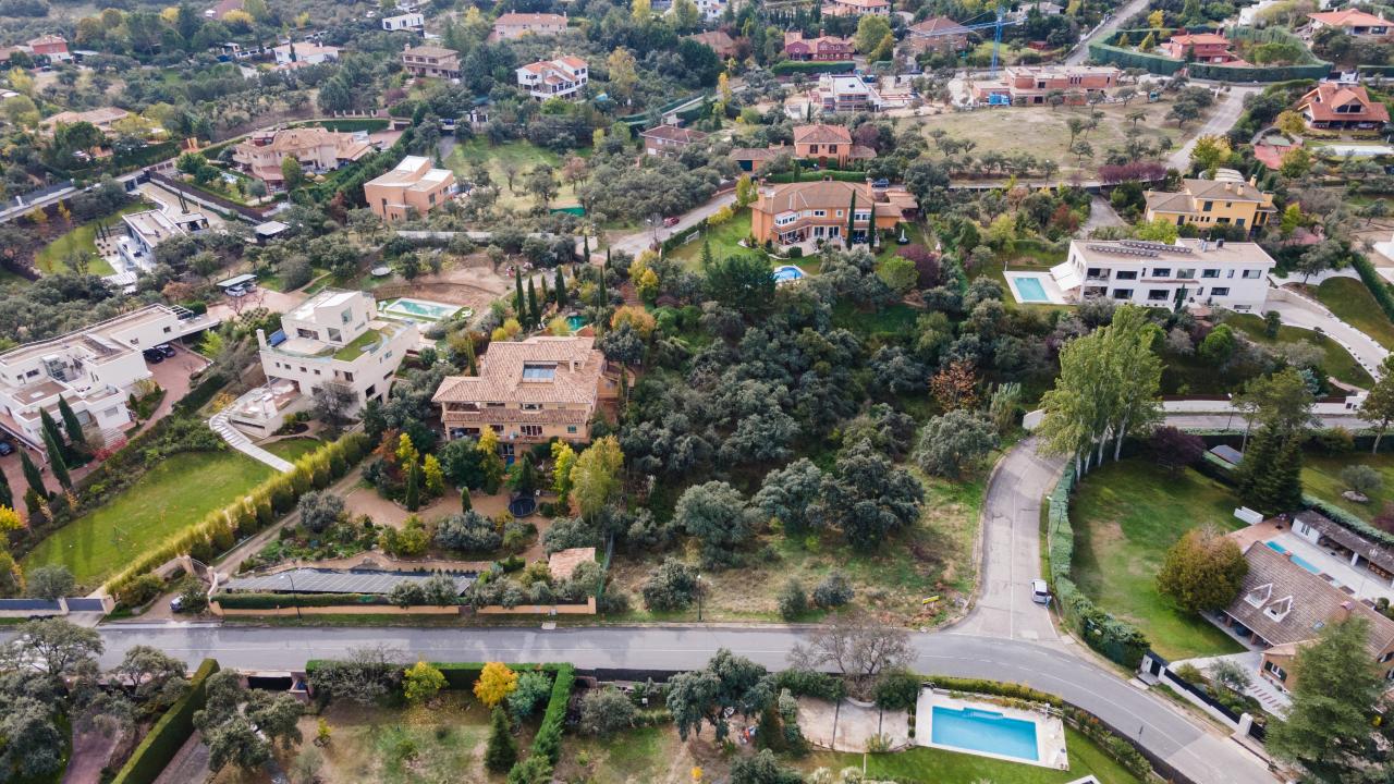 8472m² Land in San Sebastian de los Reyes, Spain No. 84470