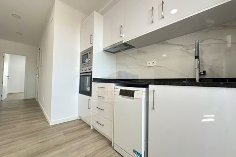 2 chambres Appartement à Amadora, Portugal No. 224035