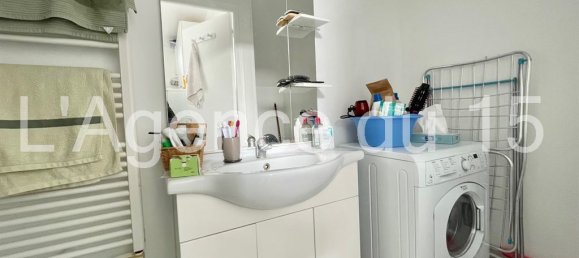 Studio à Paris, France No. 166200 10