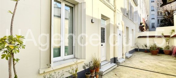 Studio à Paris, France No. 166200 2