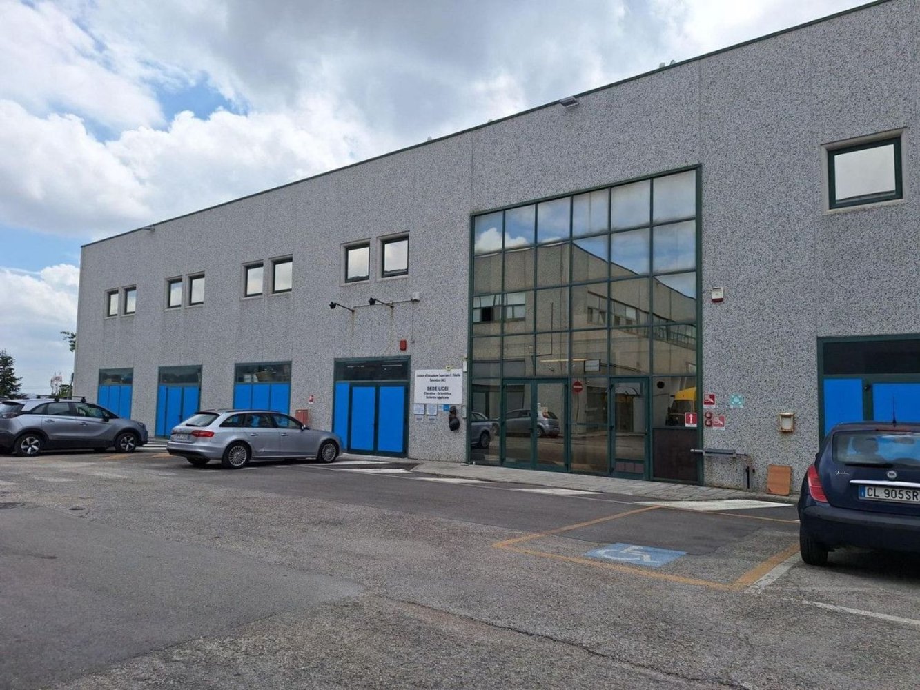 Lagerhaus in Tolentino, Italy 1246m², Nr. 372713