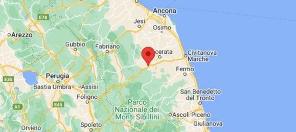 Lagerhaus in Tolentino, Italy 1246m², Nr. 372713 14