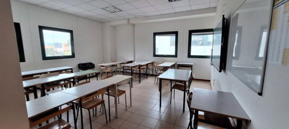 Lagerhaus in Tolentino, Italy 1246m², Nr. 372713 10