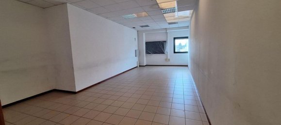 Lagerhaus in Tolentino, Italy 1246m², Nr. 372713 6