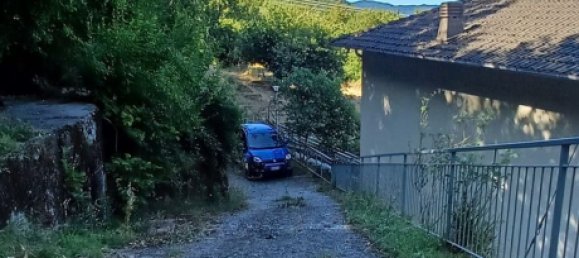 4 rooms Apartment in Neirone, Italy No. 271857 29