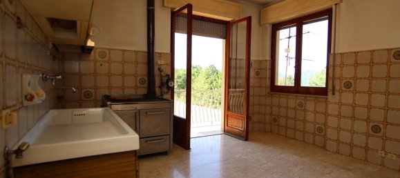 4 rooms Apartment in Neirone, Italy No. 271857 3