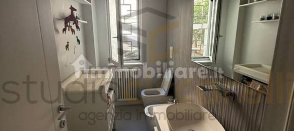 3 bedrooms Villa in Giugliano in Campania, Italy No. 259649 2