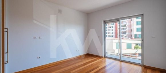 Квартира с 3 спальнями в Фуншал, Португалия № 101340 7