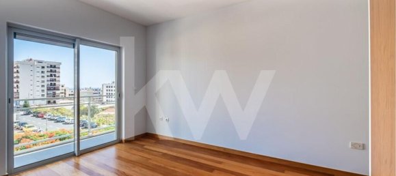 Квартира с 3 спальнями в Фуншал, Португалия № 101340 8