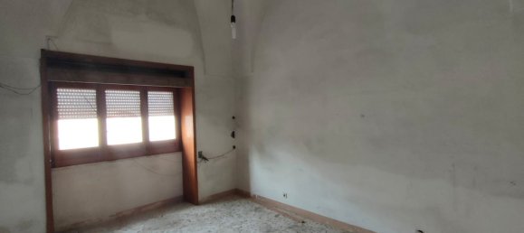 5 rooms Apartment in Neviano, Italy No. 167409 5