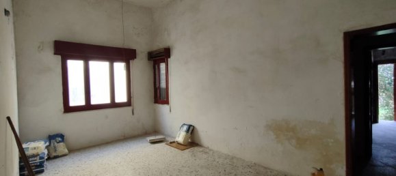 5 rooms Apartment in Neviano, Italy No. 167409 13