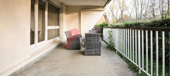 2 Schlafzimmer Wohnung in Evry, France, Nr. 162582 3