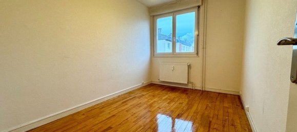 3 chambres Appartement à Thionville, France No. 40411 2