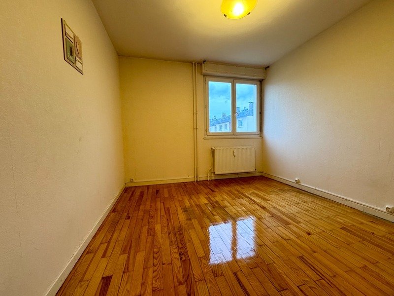 3 chambres Appartement à Thionville, France No. 40411