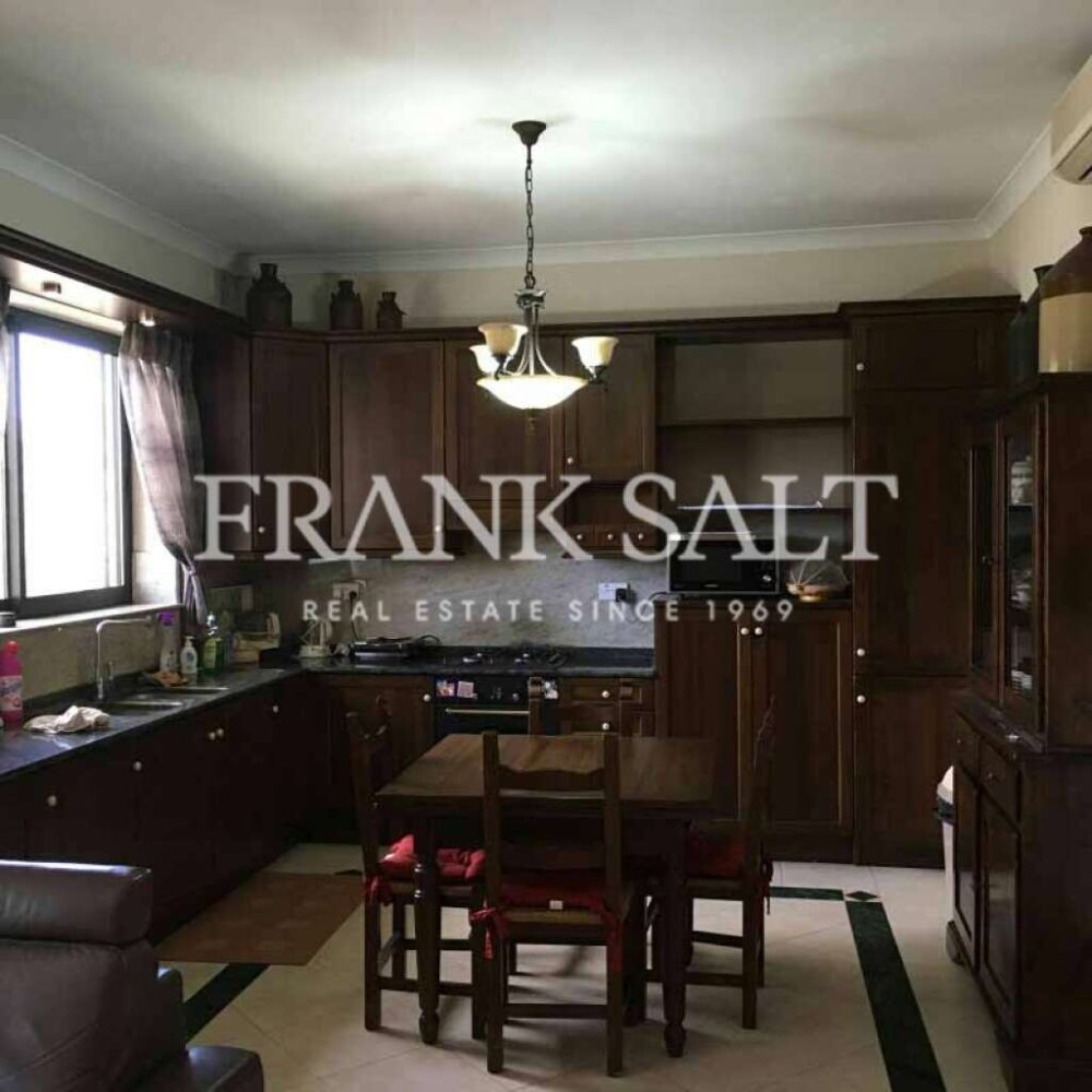 Casa de 3 dormitorios en Attard, Malta No. 3872