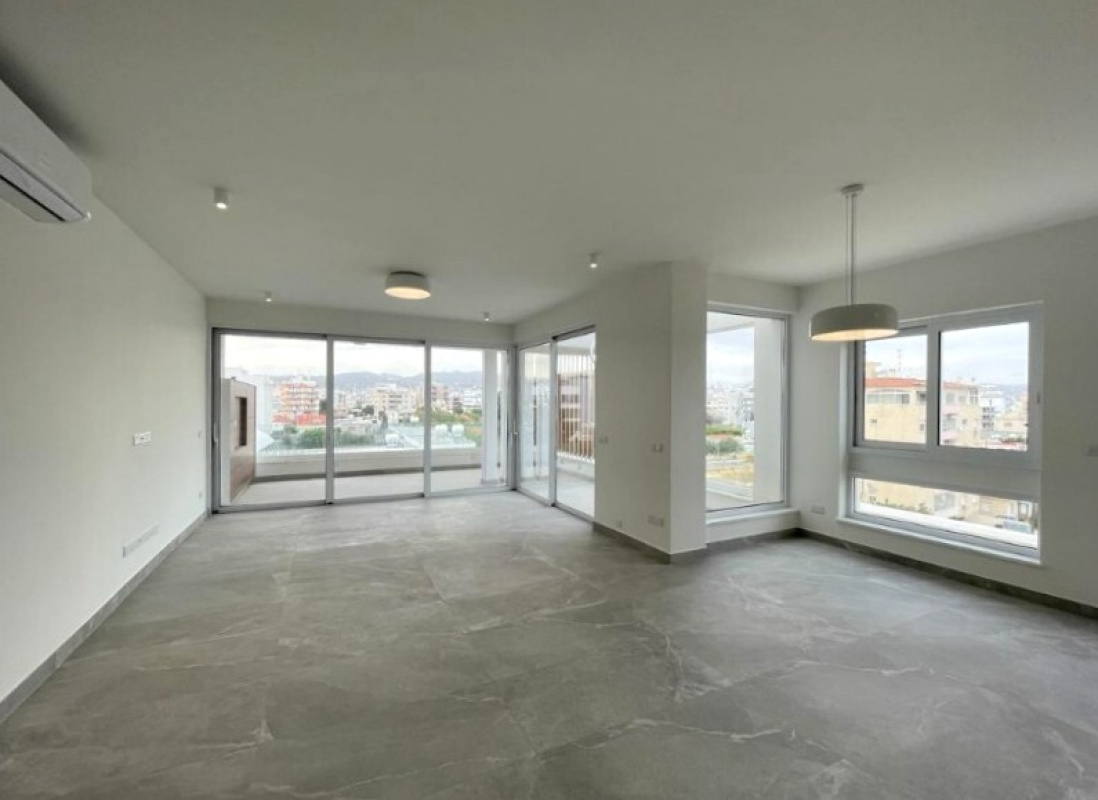 4 rooms Apartment in Nicosia, Cyprus No. 2578