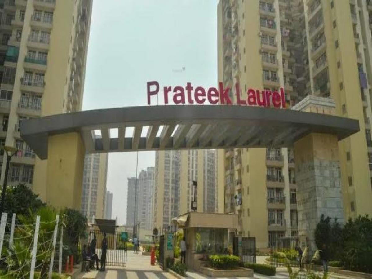 4 bedrooms House in Noida, India No. 19527