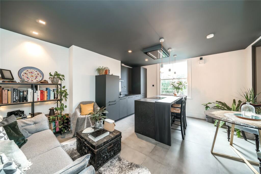 Apartamento de 2 dormitorios en London, United Kingdom No. 12773