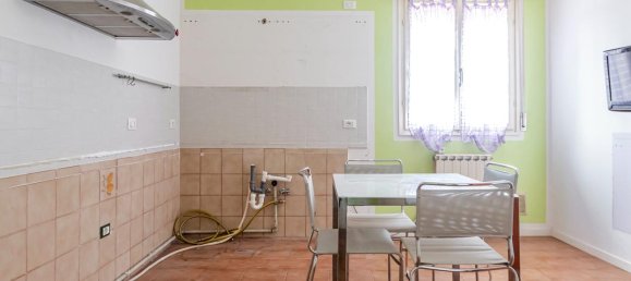 5 rooms Apartment in Cotignola, Italy No. 5653 9