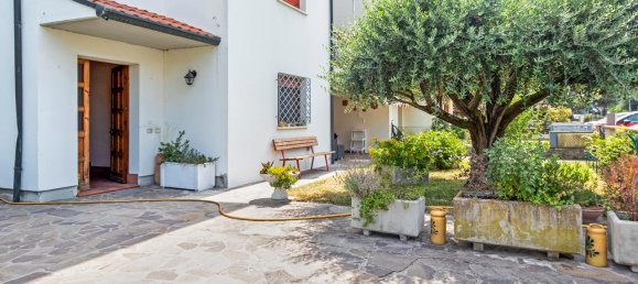 5 rooms Apartment in Cotignola, Italy No. 5653 21