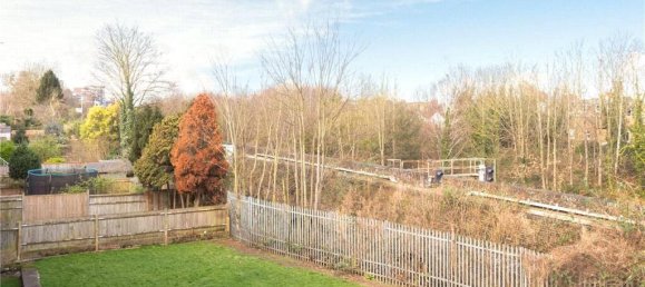 2 bedrooms Apartment in London, United Kingdom No. 3797 2