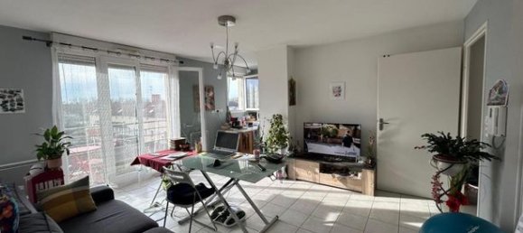 3 rooms Apartment in Fourchambault, France No. 353254 4