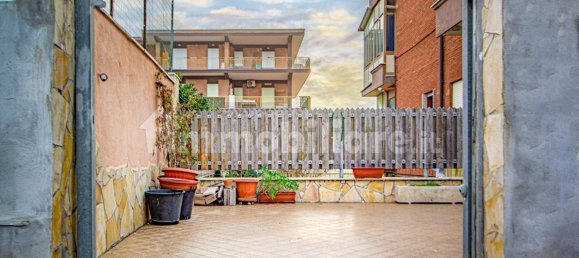 2 bedrooms Apartment in Pomezia, Italy No. 205194 4