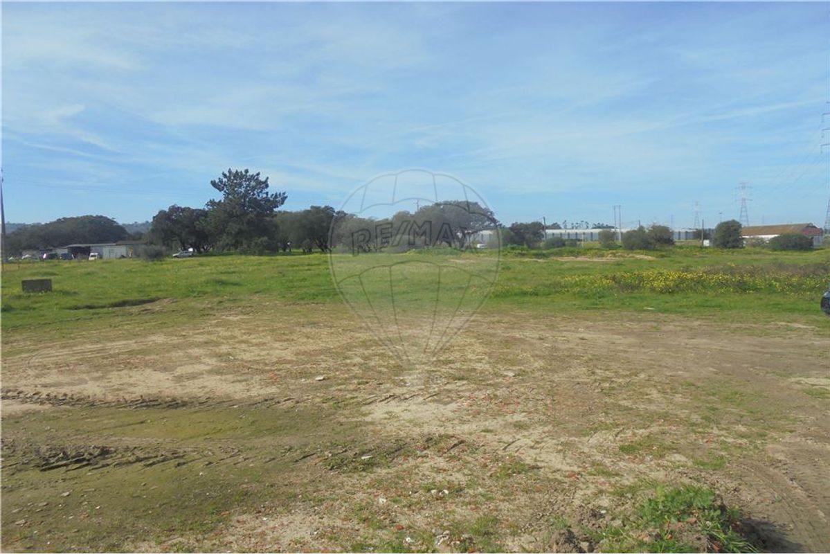 8504m² Commercial property in Palmela, Portugal No. 65441