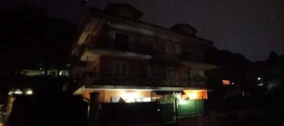 2-salle Appartement à Rocca di Papa, Italy No. 191187 2