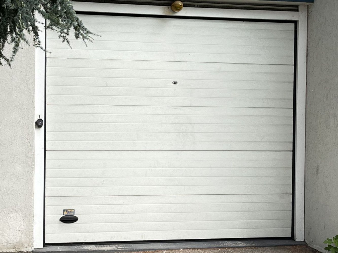 32m² Garage in Trento, Italy No. 331308
