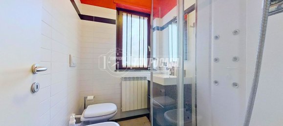 3-salle Appartement à Legnano, Italy No. 274446 13