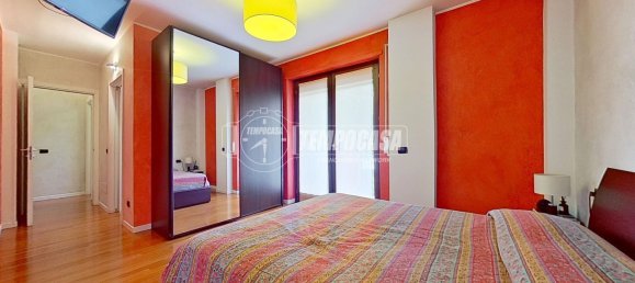 3-salle Appartement à Legnano, Italy No. 274446 4