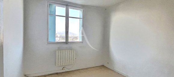 Apartamento de 2 dormitorios en Marseille, France No. 318606 12