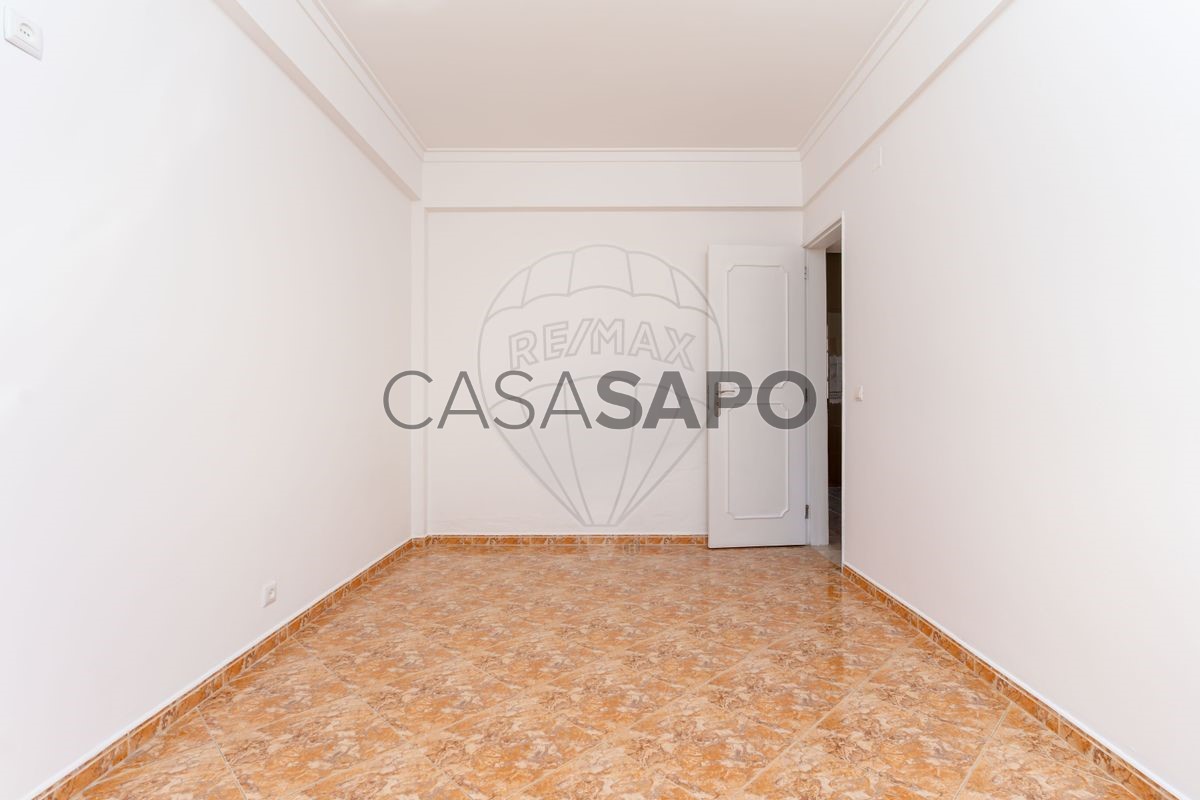 2 bedrooms Apartment in Rio de Mouro, Portugal No. 293501