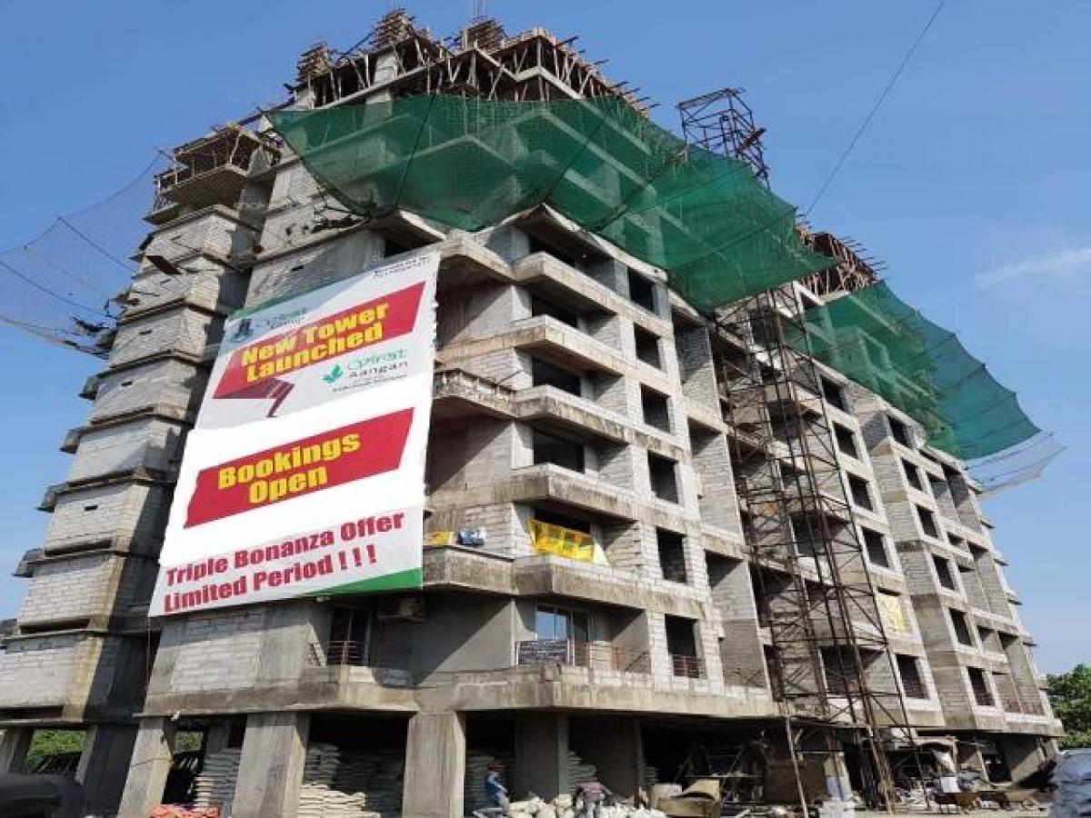 2 bedrooms House in Mumbai, India No. 2217