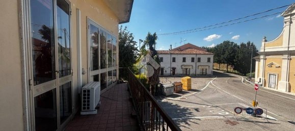 Casa de 3 dormitorios en San Benedetto Po, Italy No. 317720 11