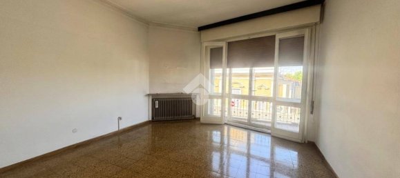 Casa de 3 dormitorios en San Benedetto Po, Italy No. 317720 4