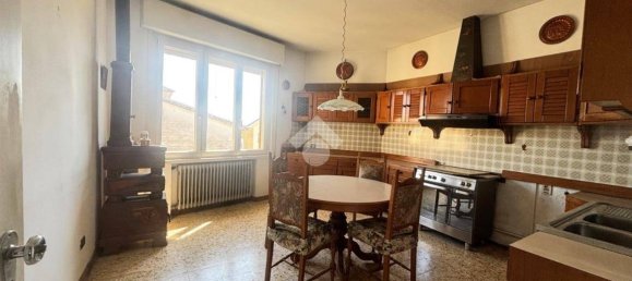 Casa de 3 dormitorios en San Benedetto Po, Italy No. 317720 2