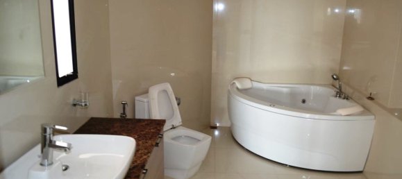 5 bedrooms Condo in Bangkok, Thailand No. 6788 10